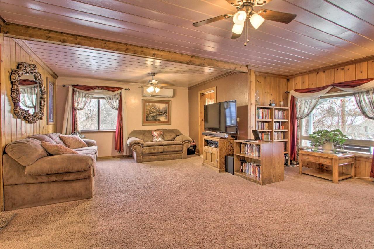 Cozy Home With Hot Tub Half Mi To Salmon River! Buitenkant foto