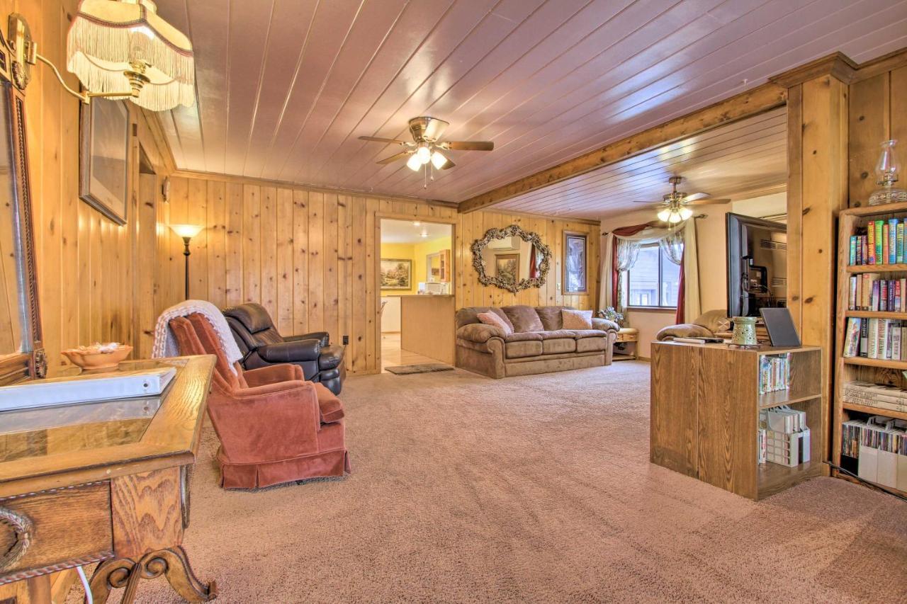 Cozy Home With Hot Tub Half Mi To Salmon River! Buitenkant foto