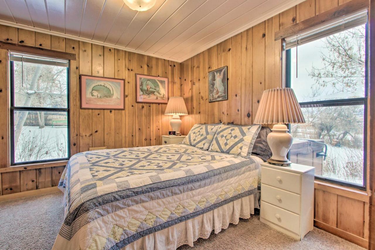Cozy Home With Hot Tub Half Mi To Salmon River! Buitenkant foto