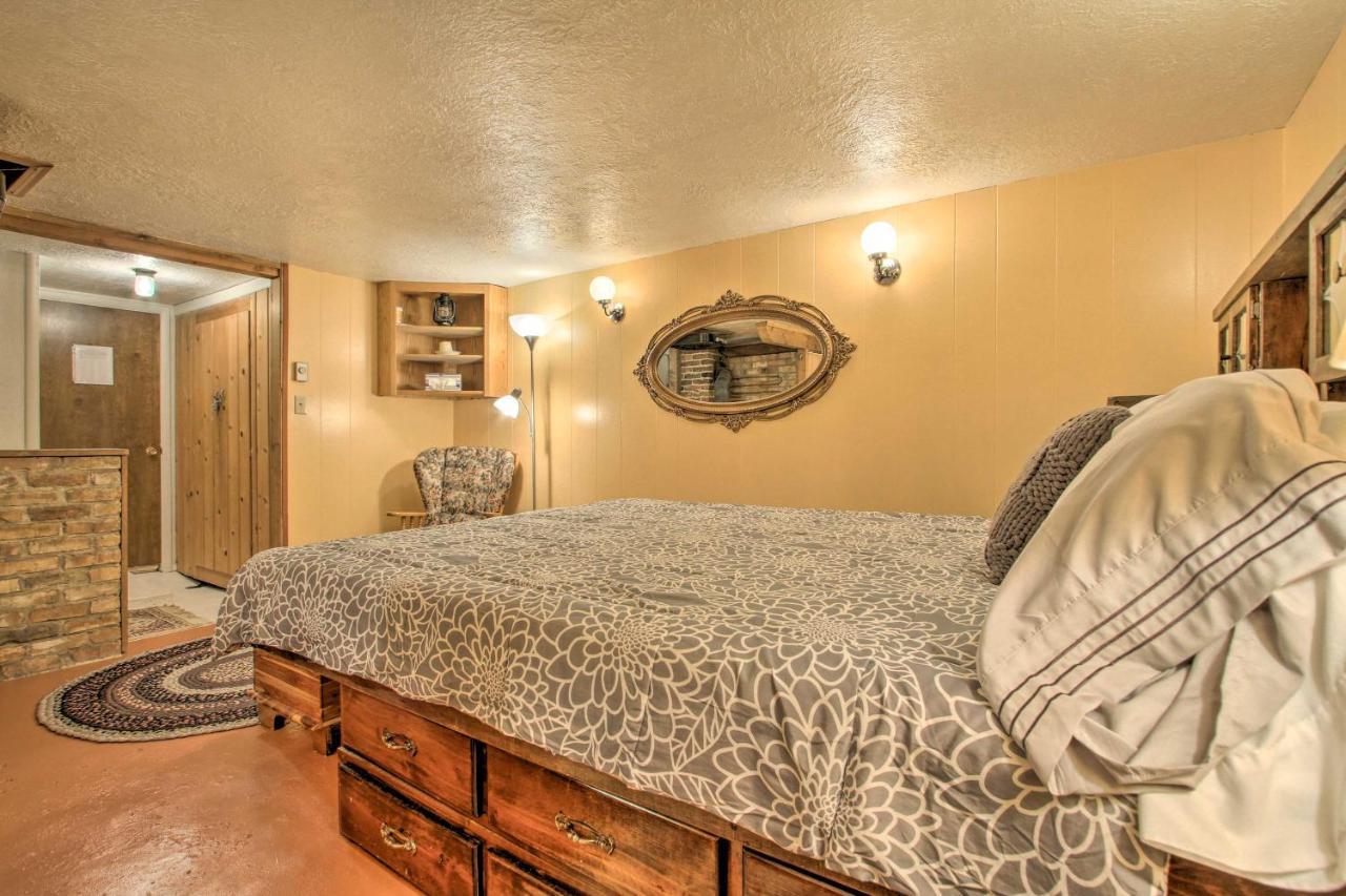 Cozy Home With Hot Tub Half Mi To Salmon River! Buitenkant foto